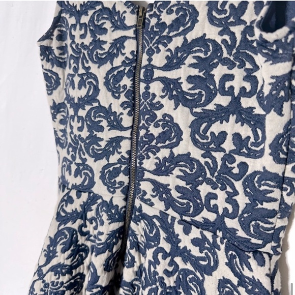 Mystic Cream Navy Textured Jacquard Fit And Flare Sleeveless Dress M - Picture 12 of 16